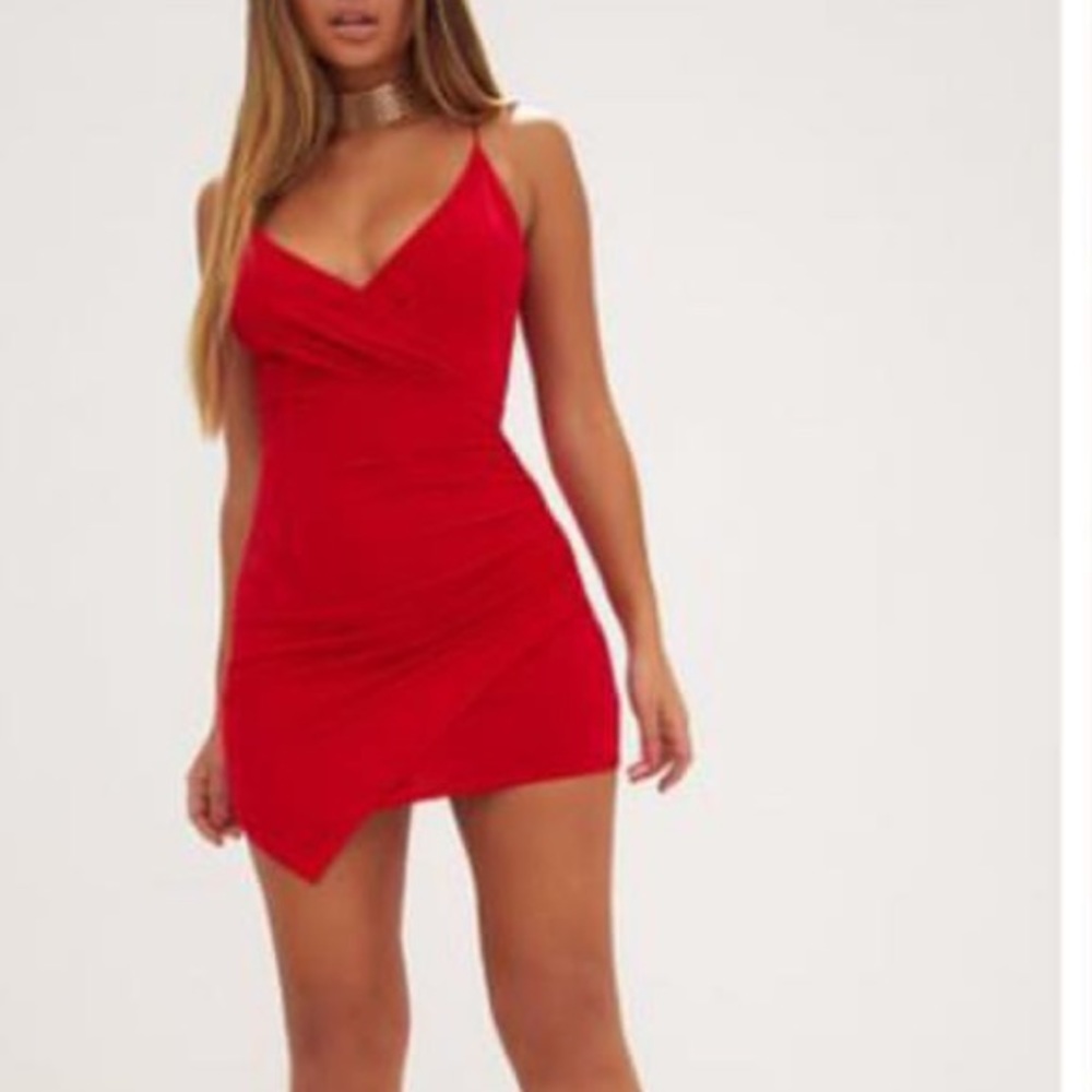 Pretty Little Thing bodycon red dress